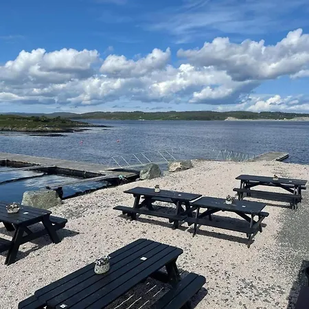 8 Person In Hellandsjoen * Hellandsmoen