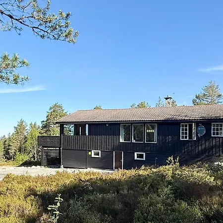 8 Person In Hellandsjoen Feriehus Hellandsmoen