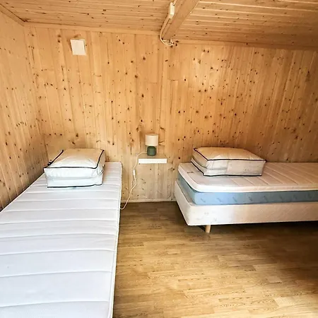 8 Person In Hellandsjoen *